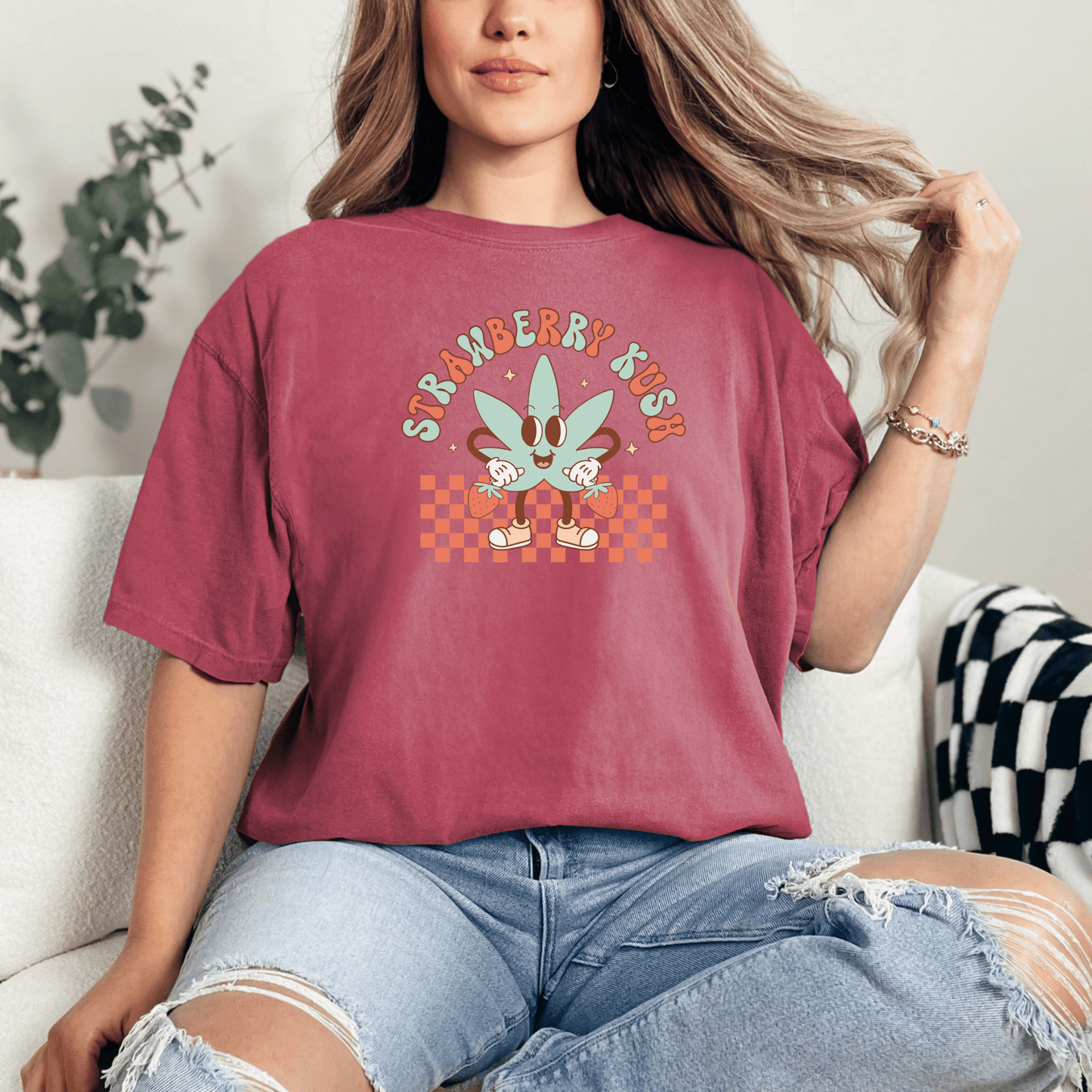 Strawberry Kush Cannabis Leaf Shirt: Vibrant Comfort Colors for Weed Enthusiasts Unisex Garment-Dyed