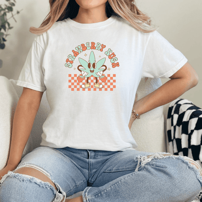 Strawberry Kush Cannabis Leaf Shirt: Vibrant Comfort Colors for Weed Enthusiasts Unisex Garment-Dyed